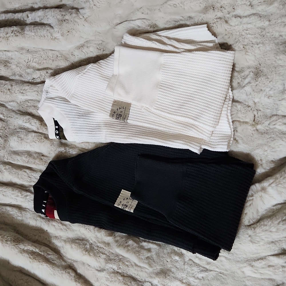 Flag Nor Fail WOMEN'S FOREVER WAFFLE KNIT CROP - BLACK & BONE